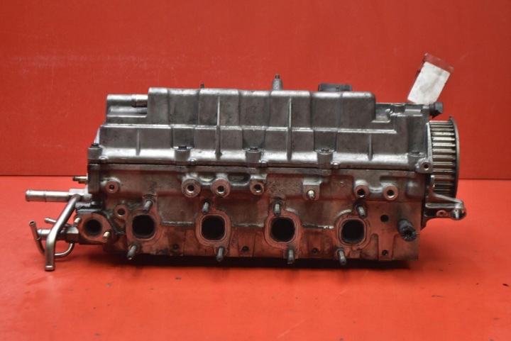 head. of the engine TOYOTA AVENSIS T25 2.0 D-4D 116 KM 02-06