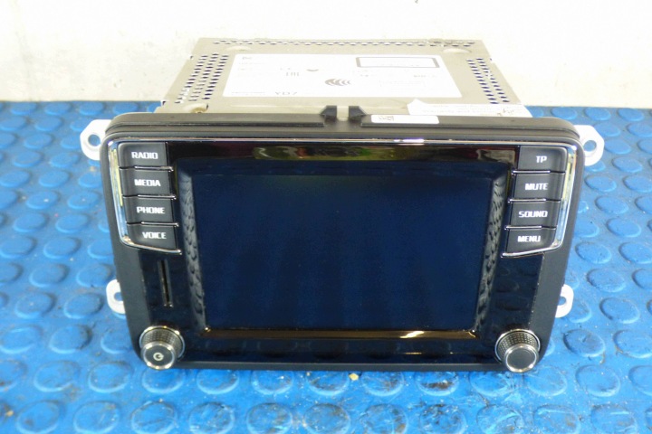 radio 5L0035200B st.ottimo stato Skoda Yeti