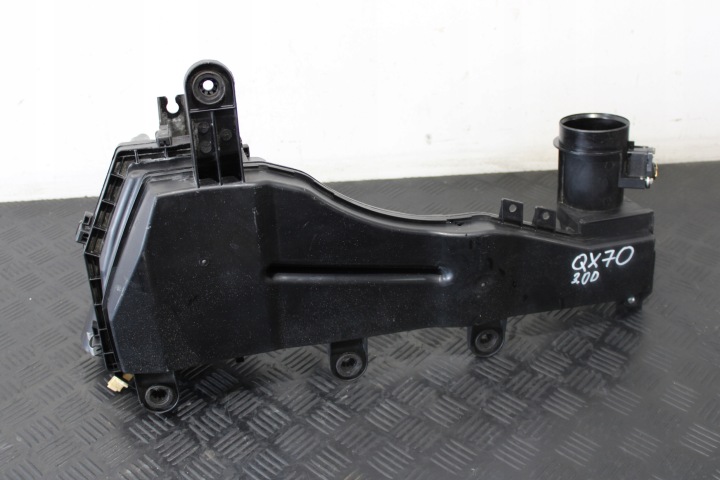 cover of a filter, air INFINITI QX70