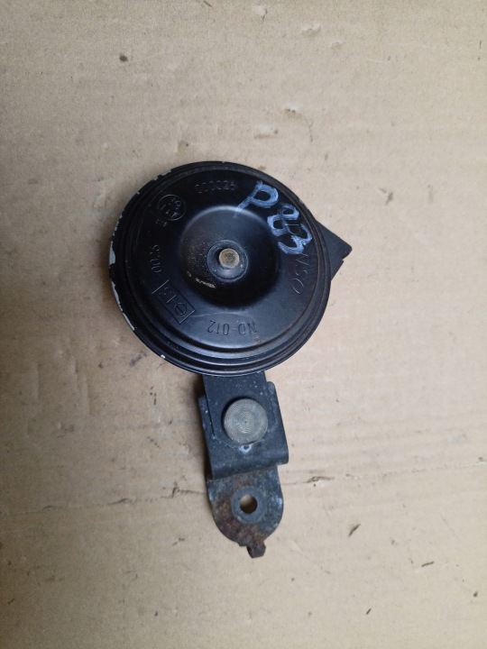 Klakson Toyota Sienna 3 2011 86560-08010