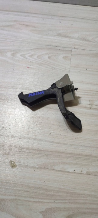 Del gancio traino del cofano Peugeot Rifter