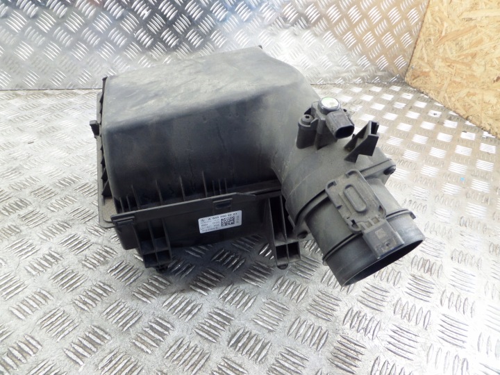cover of a filter, air + flow meter MERCEDES W176 W246 A6450900001