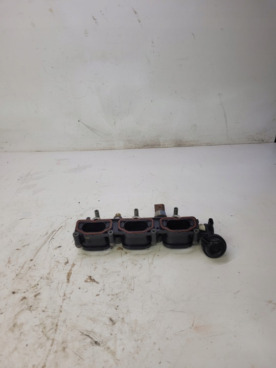 intake manifold AUDI S4 S5 A6 3.0 TFSI 06E133109AB