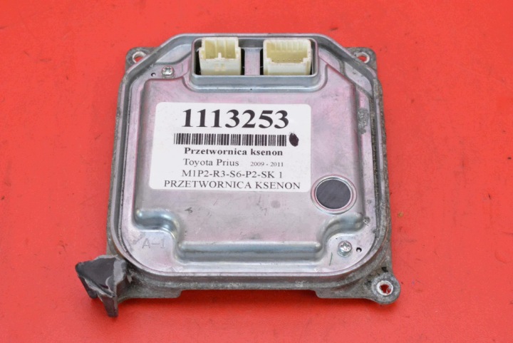 řídící jednotka XENON KSENON pravá 85967-47010 TOYOTA PRIUS 3 III XW30 09-11