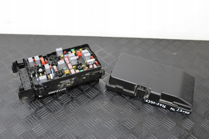 skříňka pojistek obal 68264536AD JEEP CHEROKEE KL