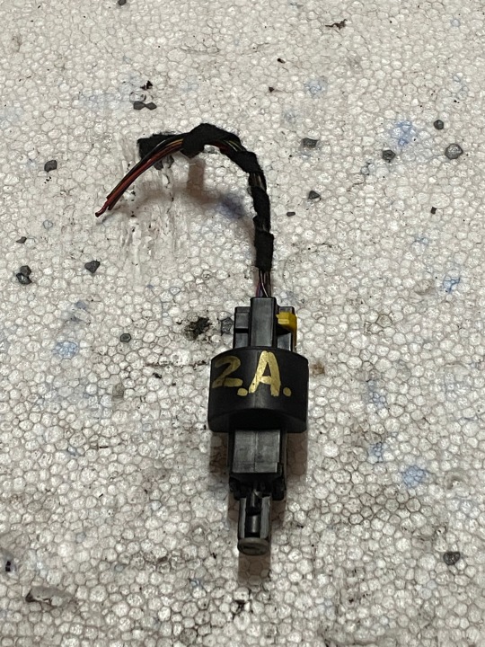 Capteur SWIATLA STOP STOPU OPEL ZAFIRA A 09132299