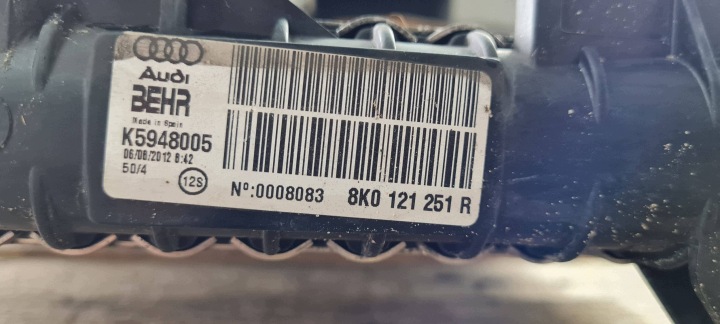 A5 8T LIFT Kühler Wasserkühler 2.0 TDI 8K0121251R A4 B8 Q5 8R A6 C7 4G