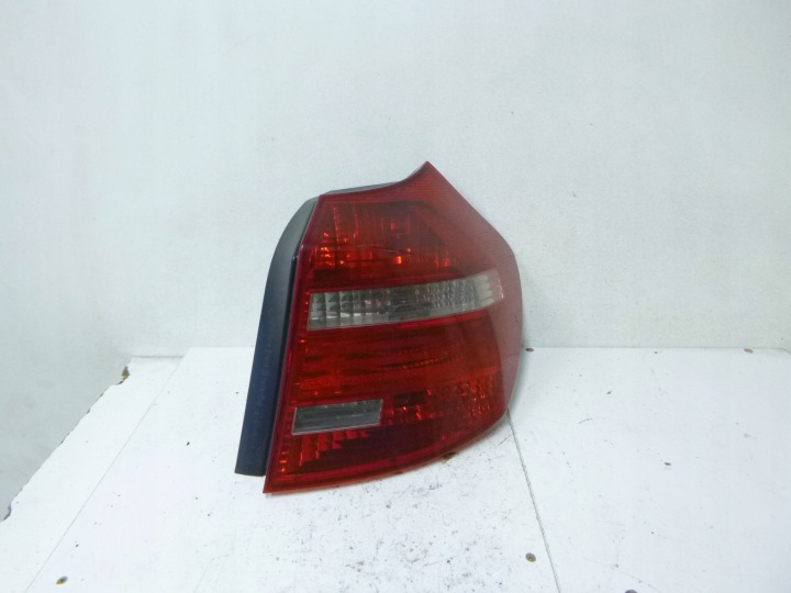 světlo záď pravý pravá BMW 1 E87 E81 LCI 07-11 7164356 VALEO OE