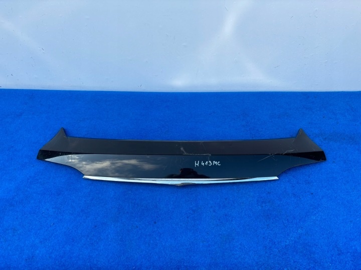 MASERATI LEVANTE SPOILER na kapotu záď krytka lišta CHROM 670042733 H413MC