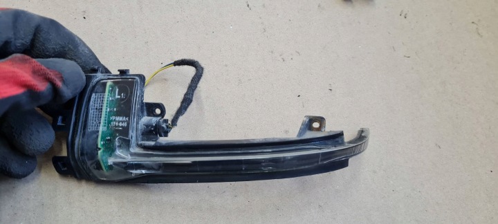 A5 8T LIFT FRECCIA indicatore direzione SPECCHIETTO RETROVISORE sinistra A4 B8 LIFT 8K0949101C
