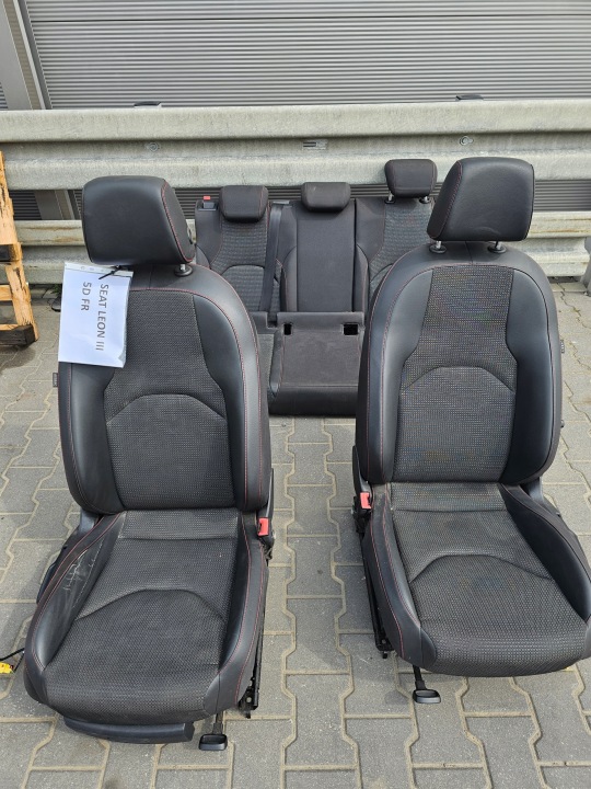 Sitze KOMPLET FR SEAT LEON III FR HATCHBACK