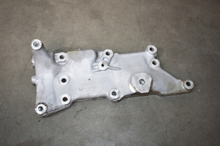 IDEALNA supporto staffa Motore PORSCHE MACAN 1