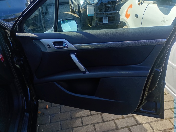 tapisserie droit latérale/côté droite avant avant Peugeot 407 SW 04-10
