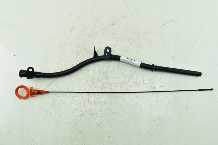 Bagnet Ölpeilstab VW PASSAT B7 GOLF VI AUDI A3 8P 1.6 TDI 03L103634G