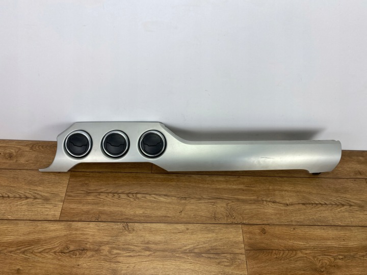 Dekor armature rozdzielczej rešetka ventilacija Ford Mustang VI 2015+ USA
