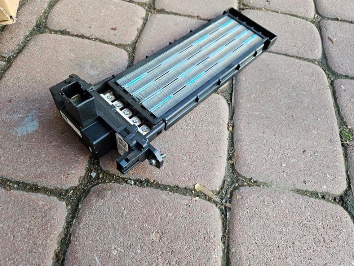Grzalka of the heating electrical Opel Corsa F Peugeot 208 KE530002