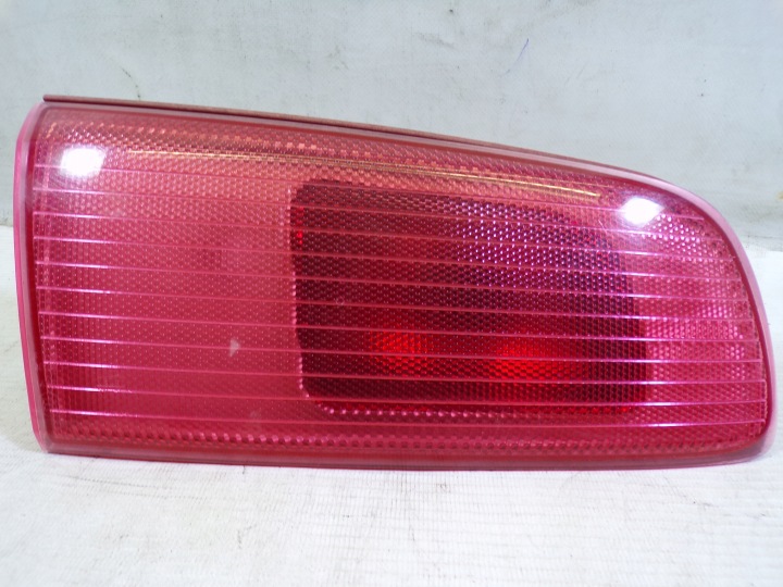 Licht hinten heck links MAZDA 2 II DY für die Heckklappe (4)