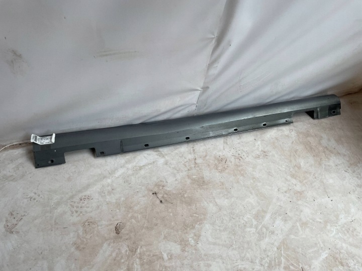 krytka prahová pravá strana MERCEDES-BENZ C W204 A2046981454 @M