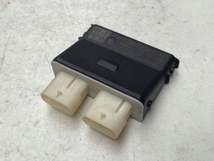 AUDI VW SKODA SEAT control unit of the opening bonnet rear part 3G0962243D !J