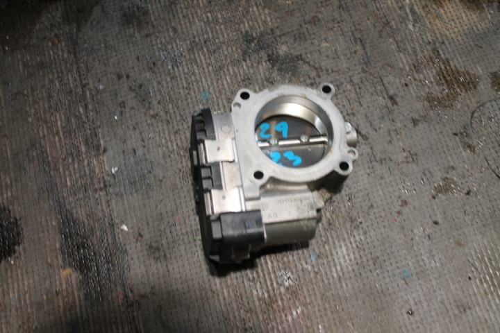 2923. Vanne boitier papillon AUDI 06M133062H