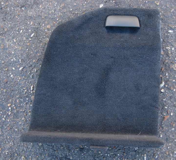 BMW F11 2.5 D 14R Handschuhfach Kofferraum links 9168493