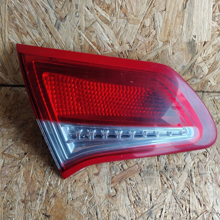light rear w klapie rear part side left Citroen C4 II 9672155880