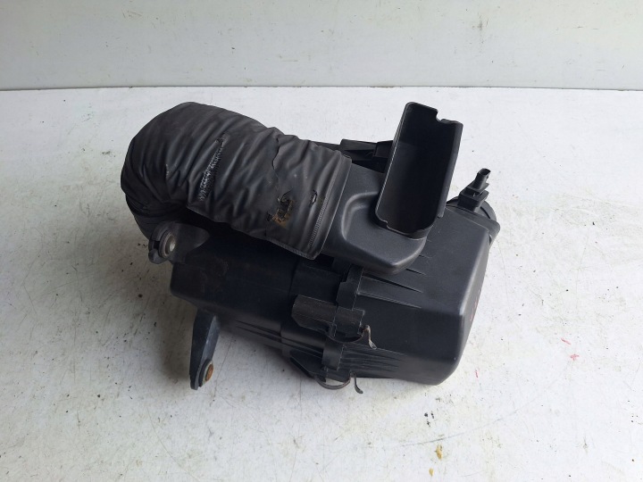HYUNDAI IX20 10-14 cover F.air 1.4 CRDI 28110-1P200