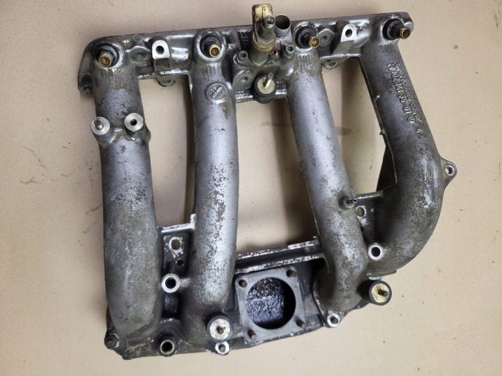 collettore aspirazione usato aspirazione sensore MERCEDES 190 W201 1.8 B W124 1021411990 OE