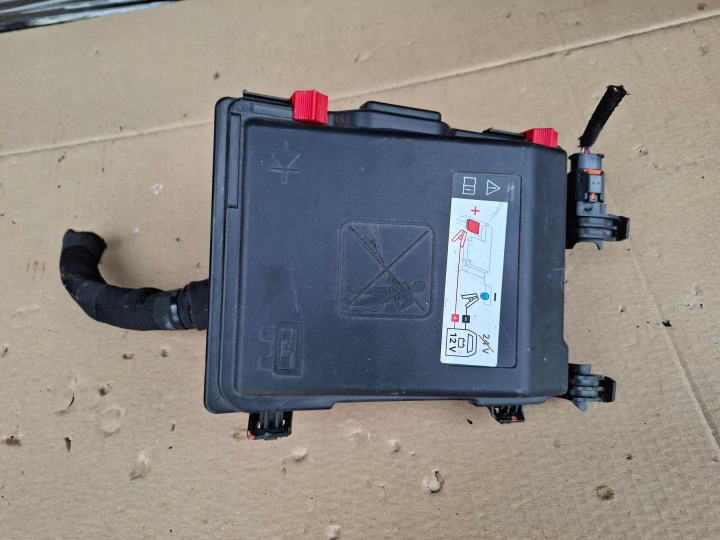 modul Szkerény biztosítékszekrény CITROEN PEUGEOT 9804848580 9678633380