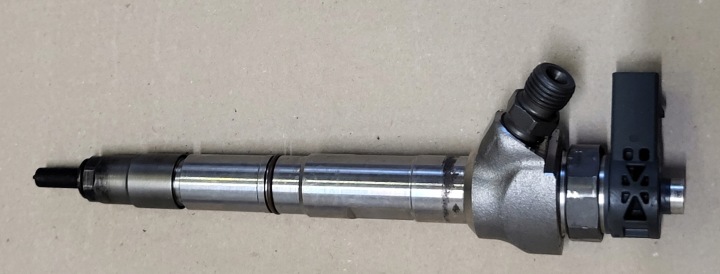 Einspritzdüse Pumpe-Düse-Einheit des Kraftstoffsbehälters AUDI A5 F5 8W A4 B9 2,0 TDI DIESEL OE