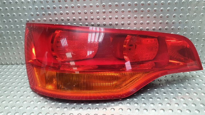 Licht links heck 4L0945093 AUDI Q7 4L vor LIFT für ZAROWKI EUROPA