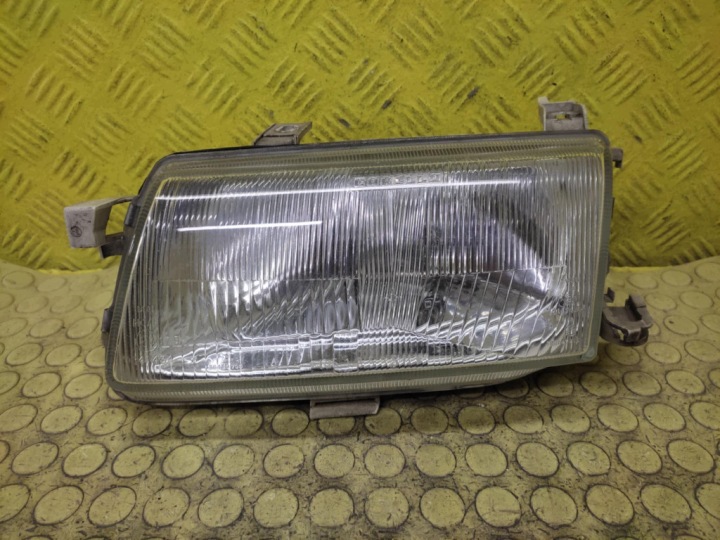 OPEL ASTRA F REFLEKTOR světlo levý předek 90341849