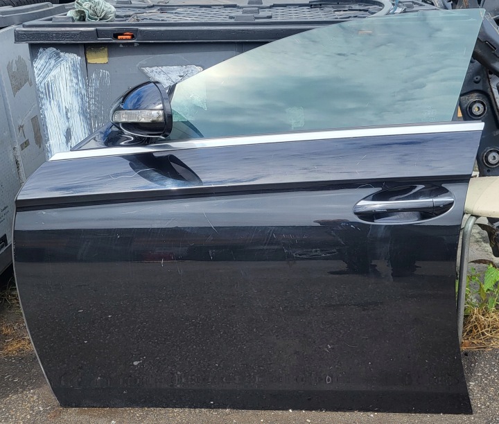 dveře kompletní zrcadlo levé předek MERCEDES CLS W219 černé