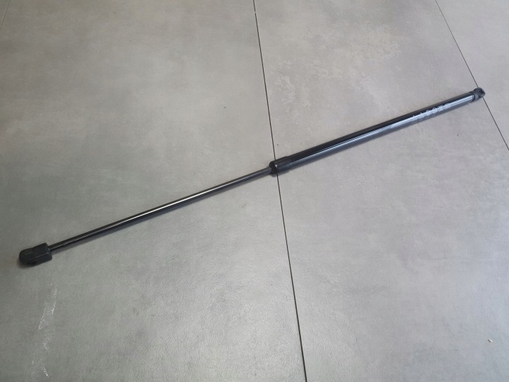 Cupra Terramar Vérins de coffre hayon du capot 578823359