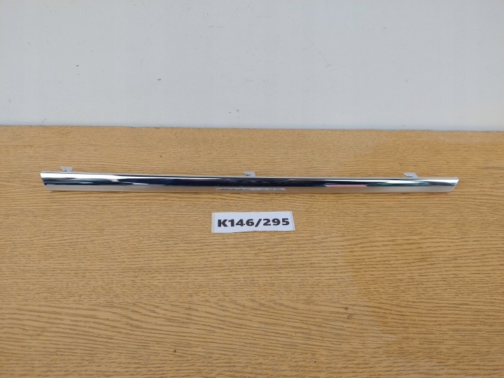 MERCEDES C-KLASA W204 Gauche Moulage CHROM Grille/masque