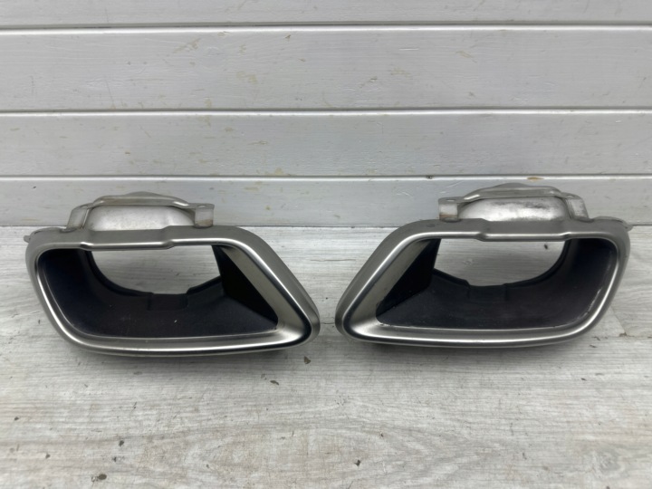 Koncowki wydechow BMW X5 X6 X7 8074267 8074268