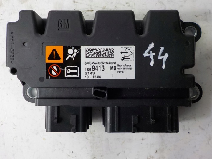 OPEL ZAFIRA C modul Vezerlő egység airbag 13589413MB