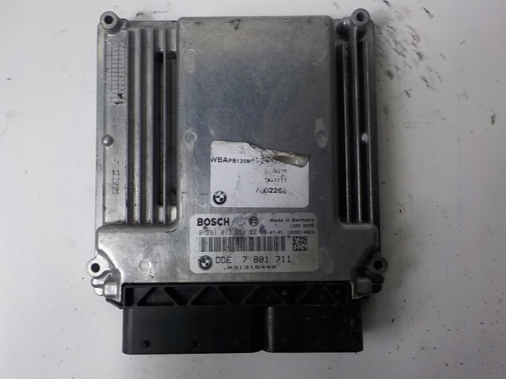 BMW Computer Bedienteil 0281013251 7801711