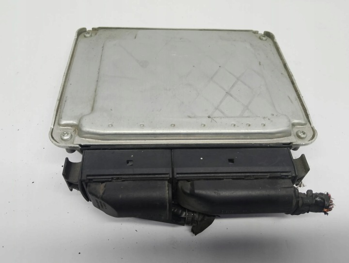 Computer Bedienteil DES MOTORS Volkswagen Audi Seat Skoda 038906019NL 028101227