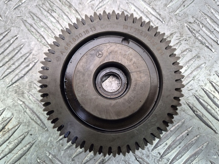 reifen rad zebate der kurbelwelle kurbelwelle Mercedes C180 CDI W204 A6510301813 OM651913