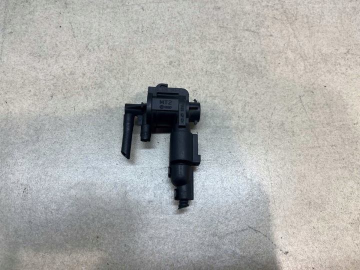 valve vacual SKODA OCTAVIA and 1.9 TDI 1J0906283C
