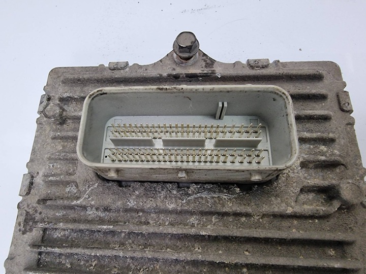 computer of the engine ECU DODGE GRAND CARAVAN