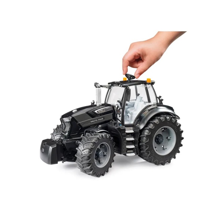 Bruder 3162 DEUTZ-FAHR 8280 TTV Warrior — фото 6