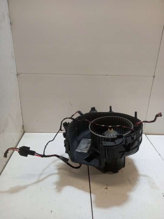 fan air conditioning devices BMW 6 640 D 5HL010792 2014