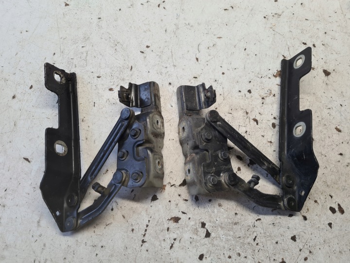 OPEL ASTRA J Scharnier der Kühlergrill rechts links scharniere Z20R schwarze KOMPLET