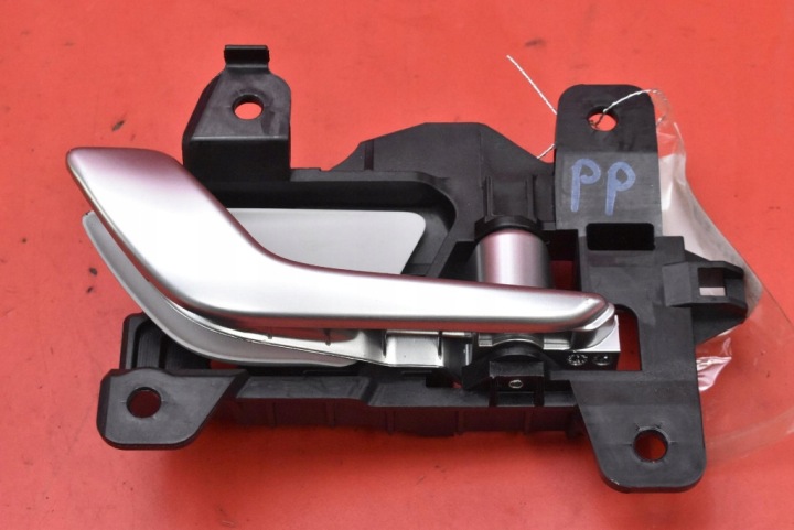 klika vnitřní pravá předek CHROM 82623-BE010 HYUNDAI KONA 2 II 22
