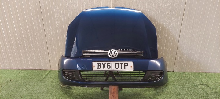 Stoßstange vorne komplet +Grill VW GOLF VI 6 KOMBI LAK: LP5W