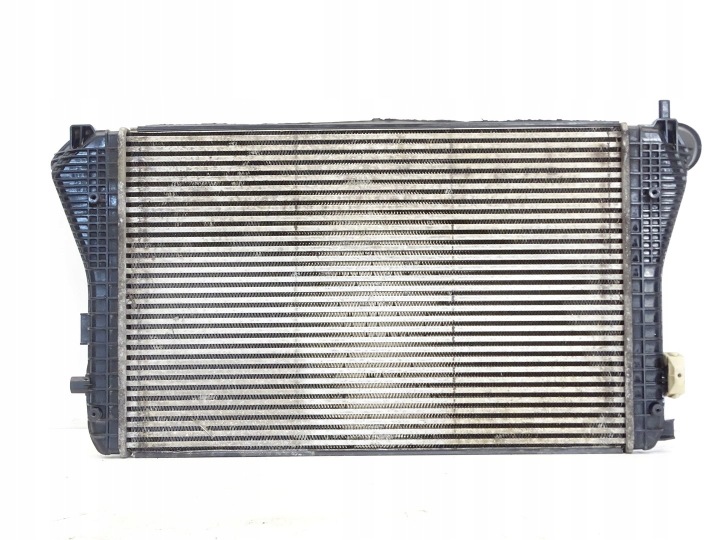 Radiatore / Raffreddatore radiatore intercooler Dell’aria VW PASSAT B7 2.0 TDI 3C0145805AN