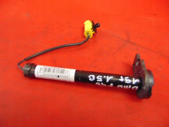 BMW 2 F46 NABOJ PIROTECHNICZNY der Kühlergrill rechts 7348856
