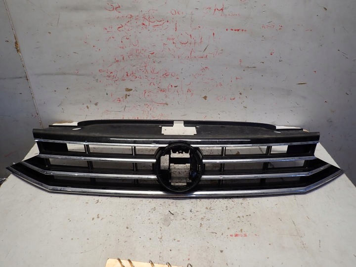 maska VW PASSAT B8 LIFT 2019 3G0853651DJ